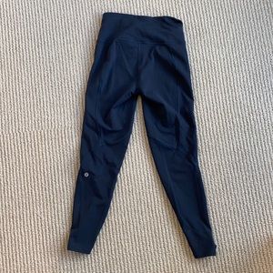 Lululemon 25” Leggings - like new!